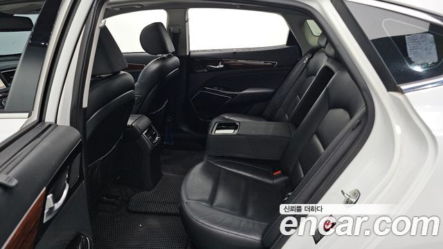 Kia K7 2016 — photo 16
