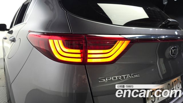 Kia Sportage 2016 — photo 9