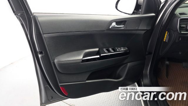Kia Sportage 2016 — photo 14