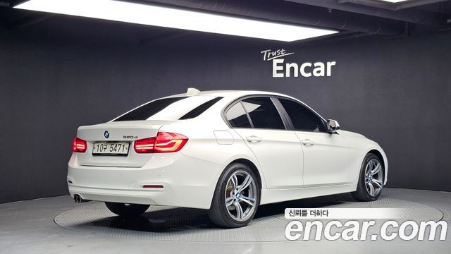 BMW 3-Series 2018 — photo 2