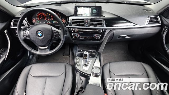 BMW 3-Series 2018 — photo 7