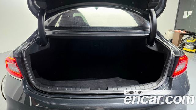Hyundai Grandeur 2018 — photo 20