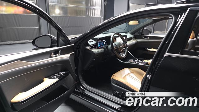 Kia K5 2022 — photo 10