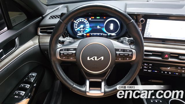 Kia K5 2022 — photo 13