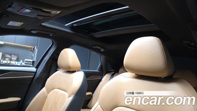 Kia K5 2022 — photo 19