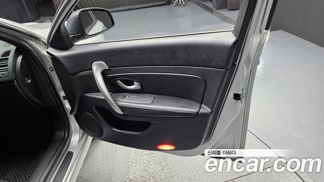 Renault Korea SM5  2018 — photo 14