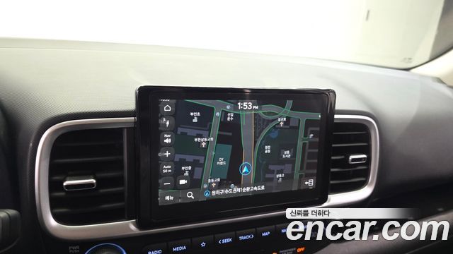 Hyundai Venue 2024 — photo 21