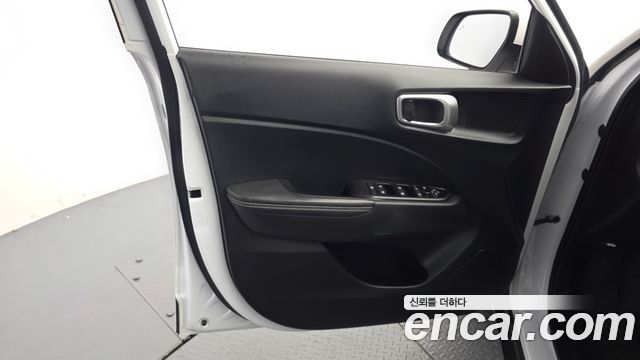 Hyundai Venue 2024 — photo 14