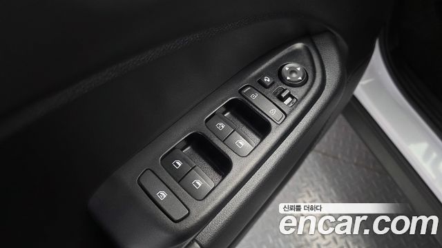 Hyundai Venue 2024 — photo 28