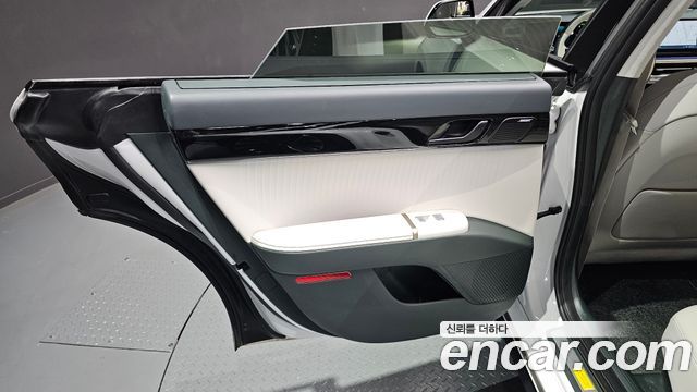 Hyundai Grandeur 2025 — photo 15