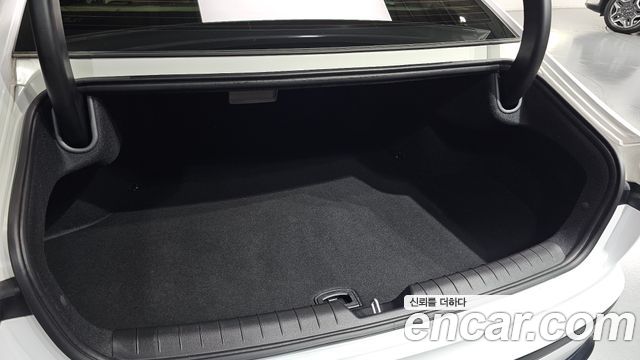 Hyundai Grandeur 2025 — photo 31