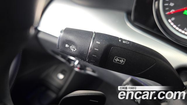Mercedes-Benz E-Class 2020 — photo 30