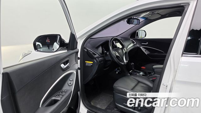 Hyundai Santafe 2018 — photo 13