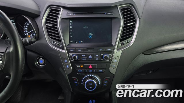 Hyundai Santafe 2018 — photo 18