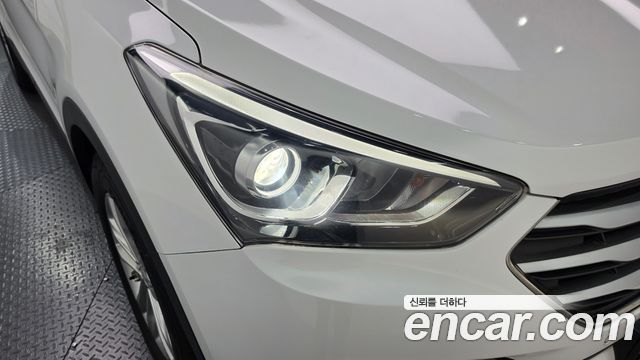 Hyundai Santafe 2018 — photo 8