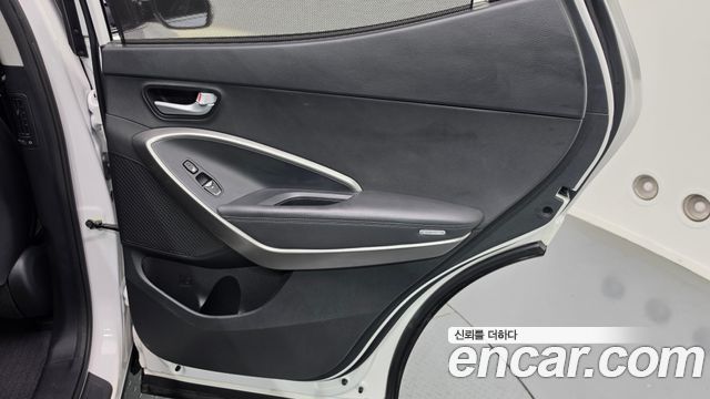 Hyundai Santafe 2018 — photo 15