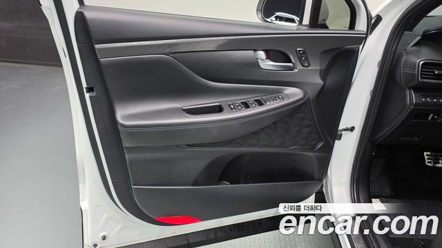 Hyundai Santafe 2022 — photo 14