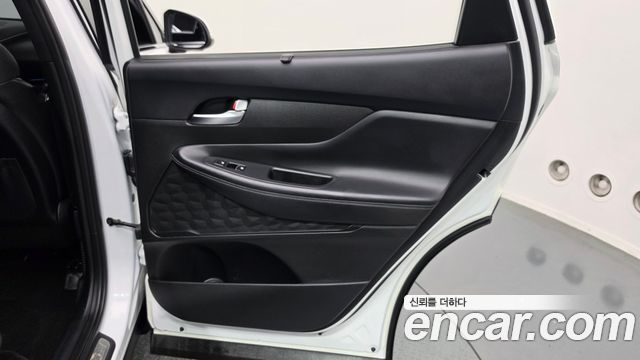 Hyundai Santafe 2022 — photo 15