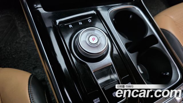 Kia Canival 2021 — photo 12