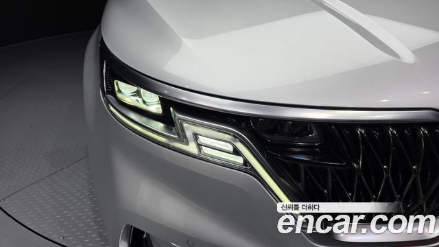 Kia Canival 2021 — photo 8