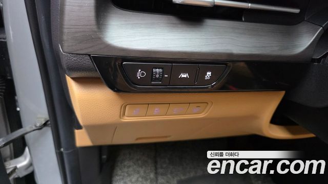 Kia Canival 2021 — photo 30