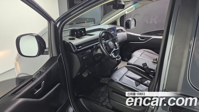Hyundai Staria 2023 — photo 13