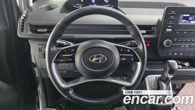 Hyundai Staria 2023 — photo 19