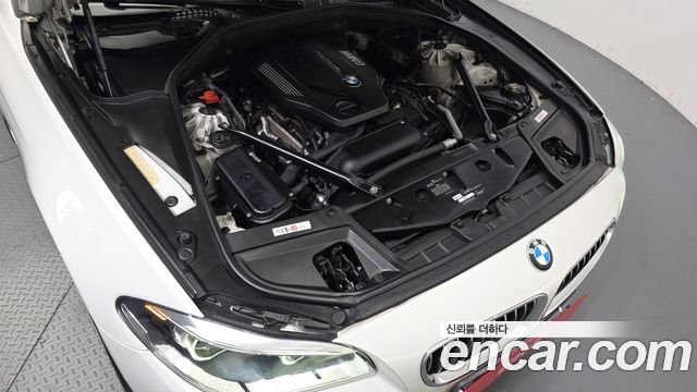BMW 5-Series 2016 — photo 6