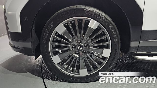 Hyundai Santafe 2025 — photo 5