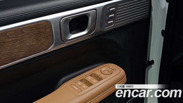 Hyundai Santafe 2025 — photo 23