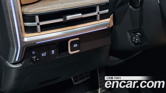 Hyundai Santafe 2025 — photo 25