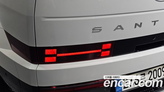 Hyundai Santafe 2025 — photo 9