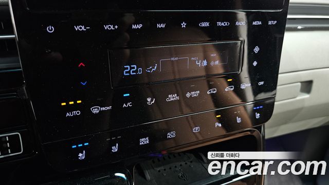 Hyundai Staria 2025 — photo 27