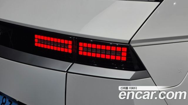 Hyundai Ioniq5 2023 — photo 9