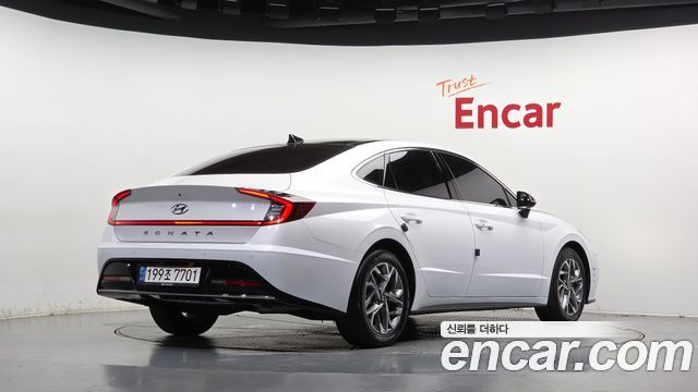 Hyundai Sonata 2022 — photo 2