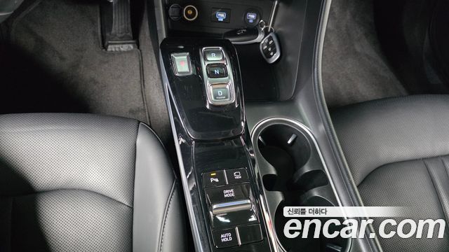Hyundai Sonata 2022 — photo 9