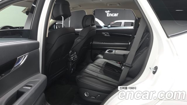Genesis GV80 2023 — photo 17