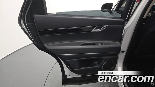 Genesis GV80 2023 — photo 15
