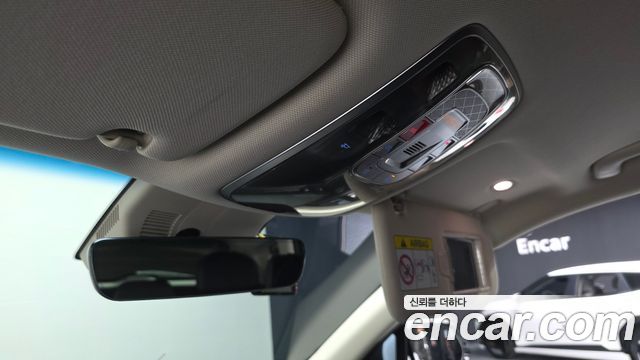 Genesis GV80 2023 — photo 32