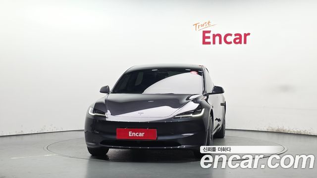 Tesla Model 3 2026 — photo 3