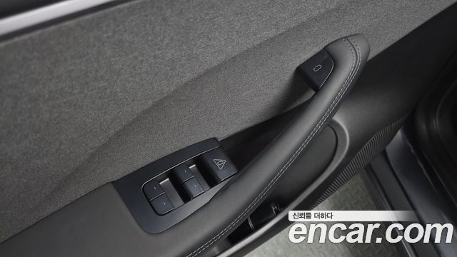 Tesla Model 3 2026 — photo 30