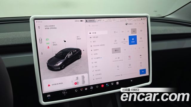 Tesla Model 3 2026 — photo 31