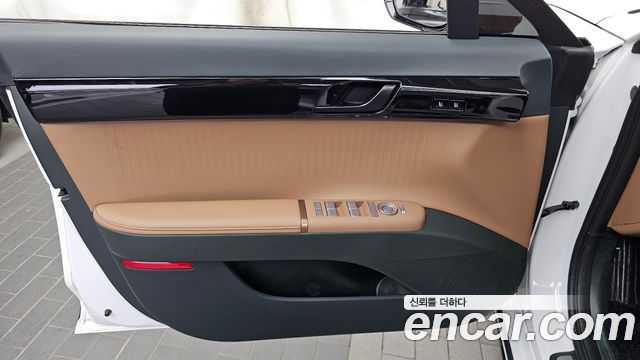 Hyundai Grandeur 2025 — photo 14