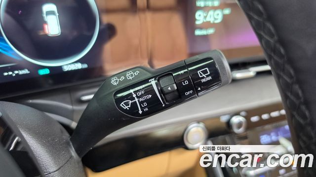 Kia Canival 2023 — photo 16