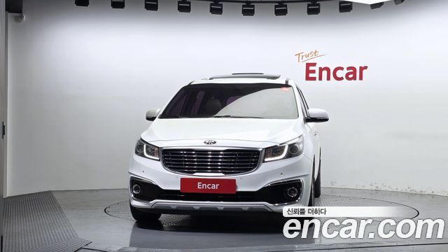 Kia Canival 2016 — photo 3