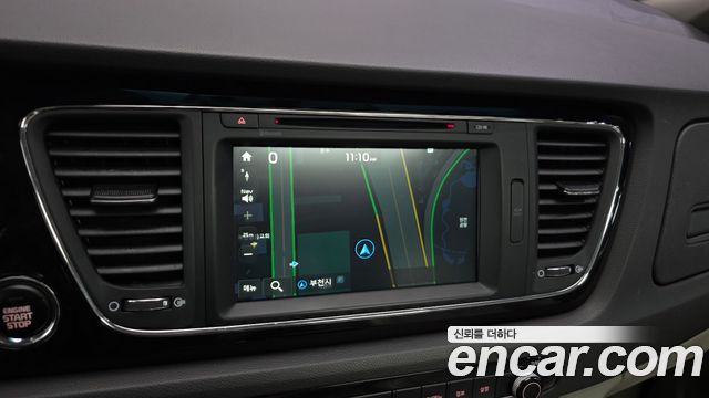 Kia Canival 2016 — photo 14