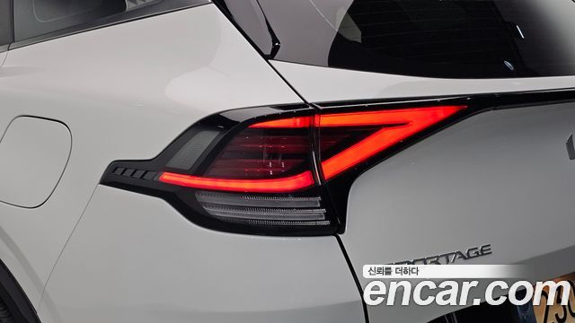 Kia Sportage 2023 — photo 9