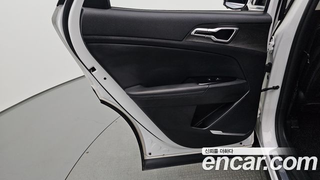 Kia Sportage 2023 — photo 15