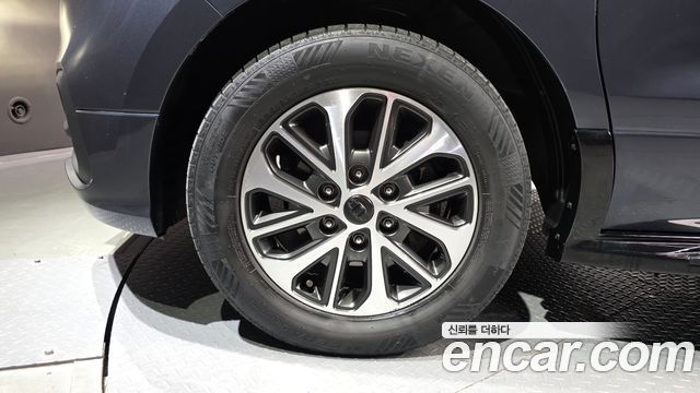 Hyundai Starex 2019 — photo 5