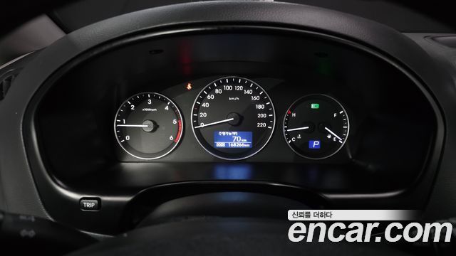 Hyundai Starex 2019 — photo 8